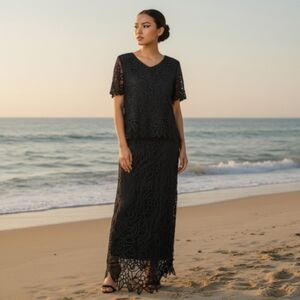 Vintage SILKEN POETRY Size Large 100% Silk Hand Crochet Black Skirt & Blouse